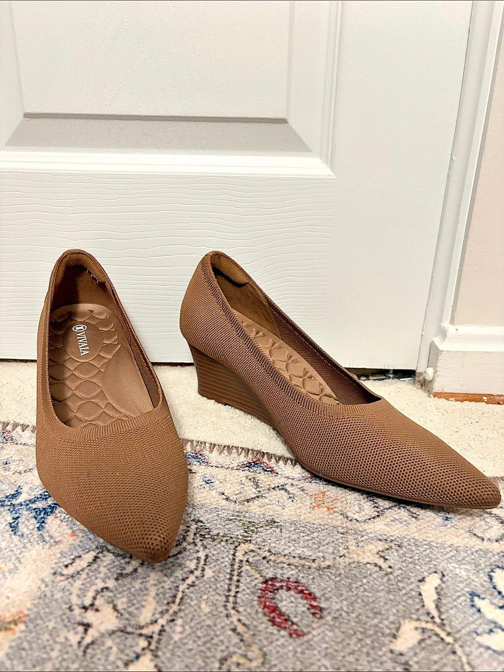 VIVAIA Margot Wedge Pointed-Toe Heels US 10/EU 40